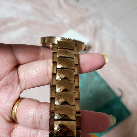 Watch - Picture 5 of 6